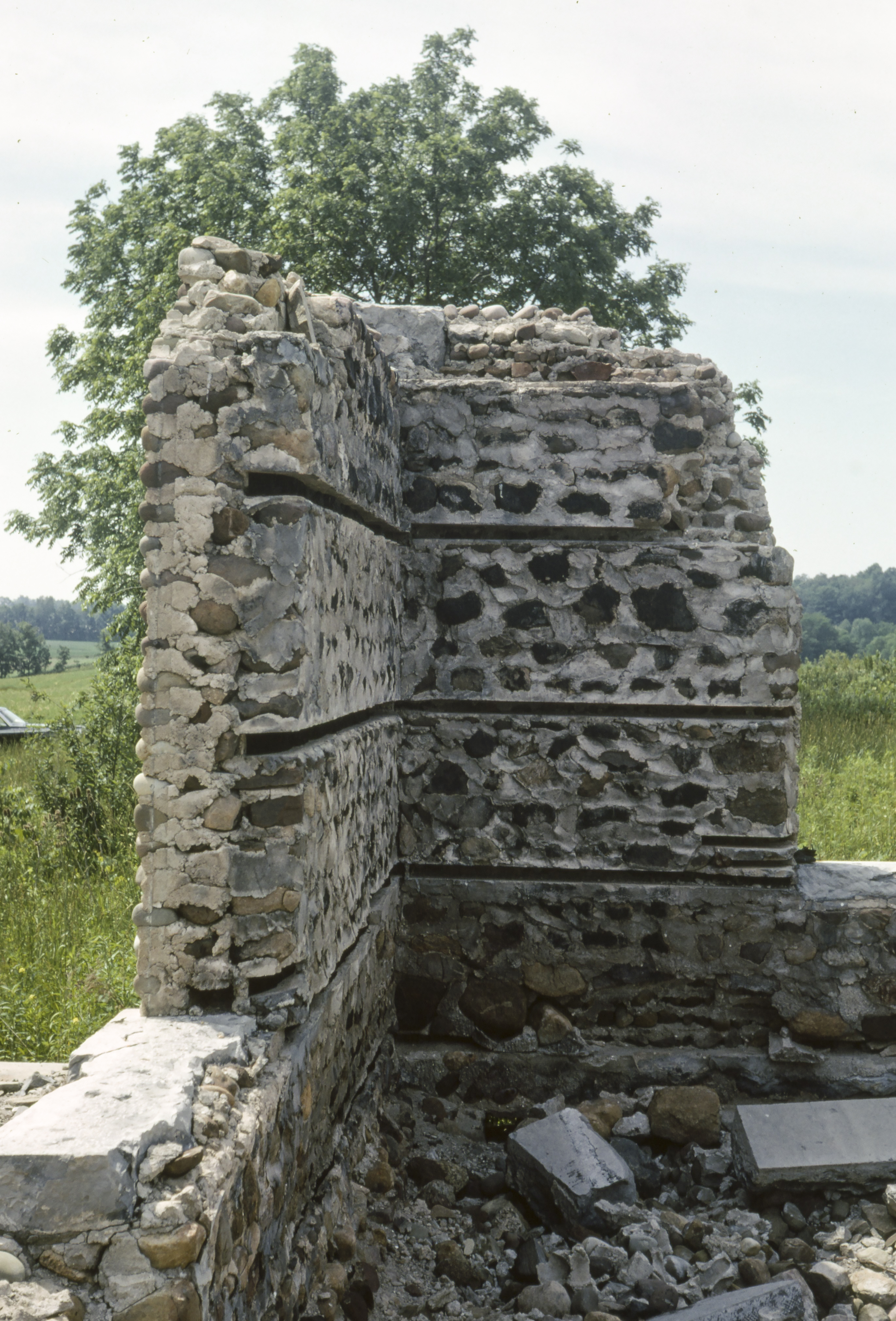 Jun-13 Thorn House Ruins 2